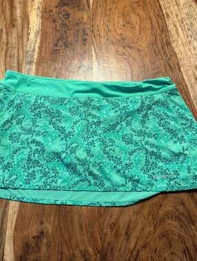 Patagonia Nine Trails Running Skort Green Floral Print Size Large